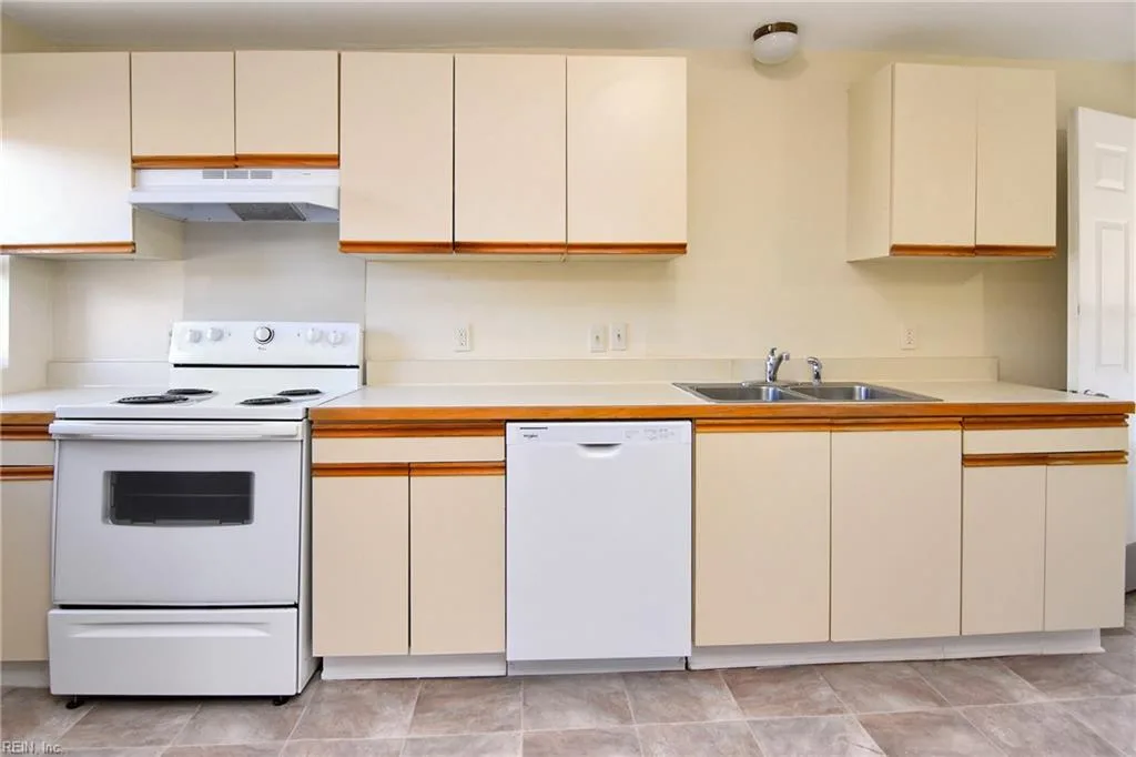 8204 Atlantic AVE #A, VIRGINIABEACH VA 23451 thumb 11