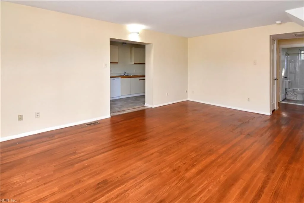 8204 Atlantic AVE #A, VIRGINIABEACH VA 23451 thumb 6