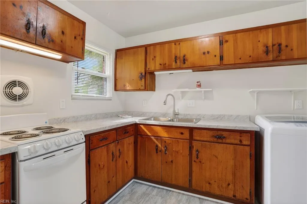 705 New Bern AVE, HAMPTON VA 23669 thumb 11