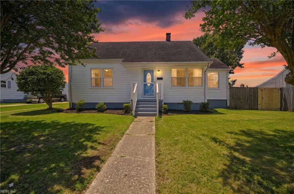 2321 Elaine AVE, NORFOLK VA 23518 - Photo 2