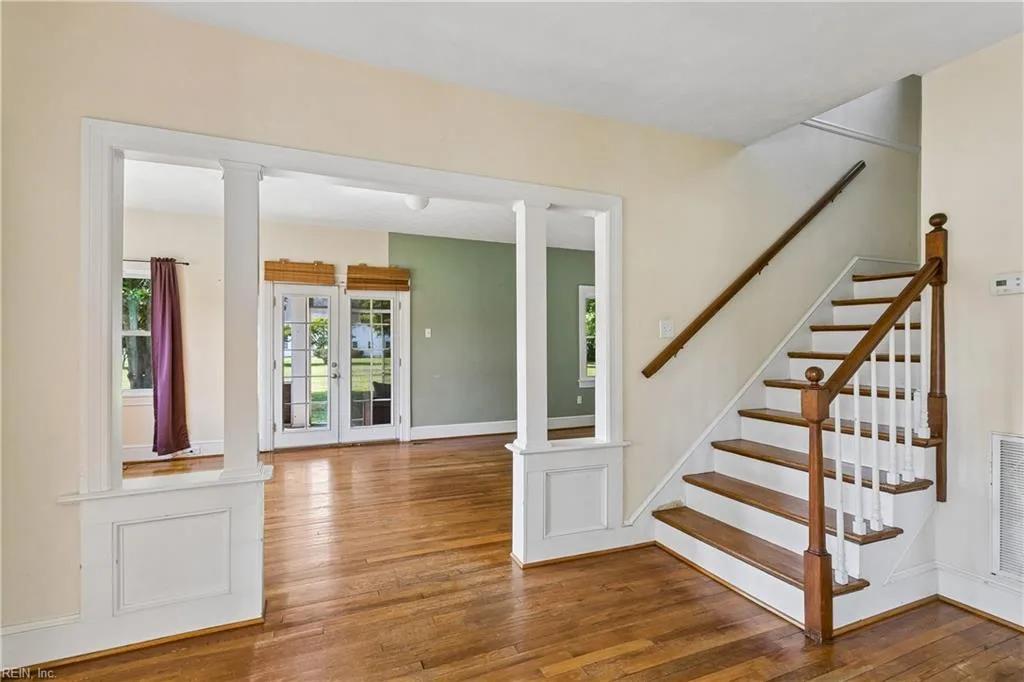 4534 George Wash Memorial HWY, HAYES VA 23072 thumb 7