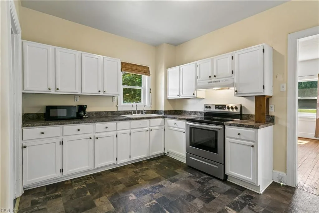 4534 George Wash Memorial HWY, HAYES VA 23072 thumb 9
