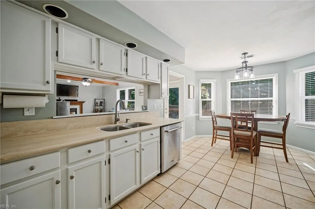 1028 Austin DR, CHESAPEAKE VA 23320 thumb 12