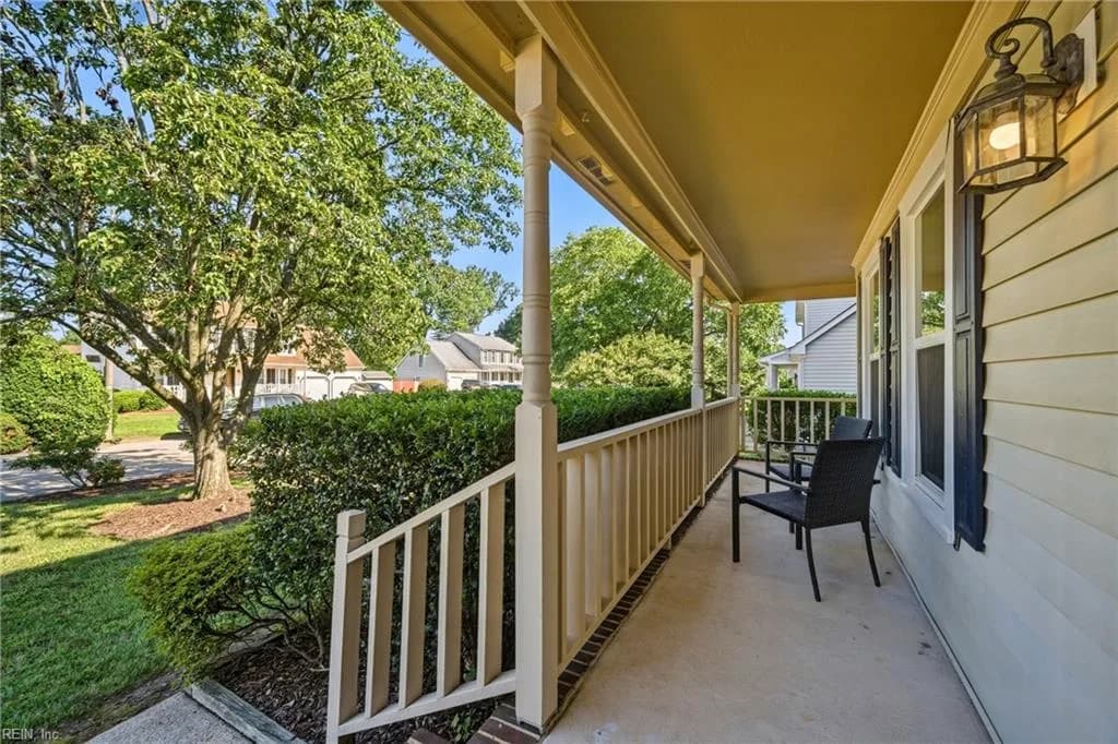 1028 Austin DR, CHESAPEAKE VA 23320 - Photo 4