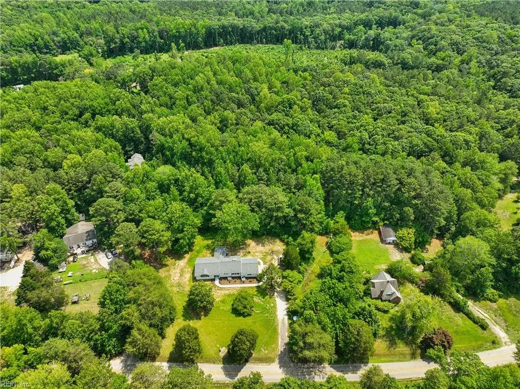 6295 Ark RD, GLOUCESTER VA 23061 - Photo 3