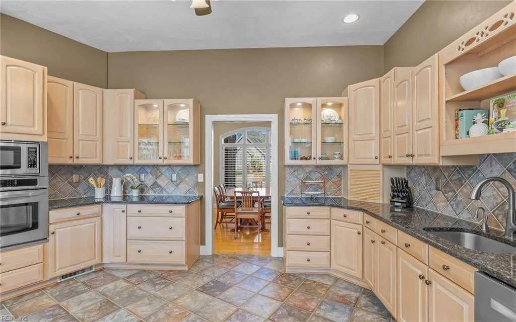 501 Croatan Hills DR, VIRGINIABEACH VA 23451 thumb 12