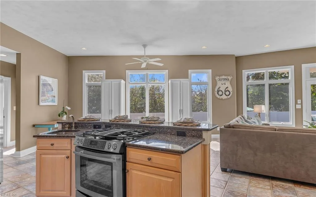 501 Croatan Hills DR, VIRGINIABEACH VA 23451 thumb 10