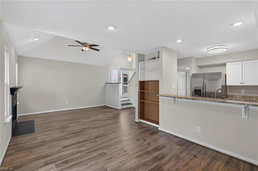 916 Woodcreek DR, NEWPORTNEWS VA 23608 thumb 9