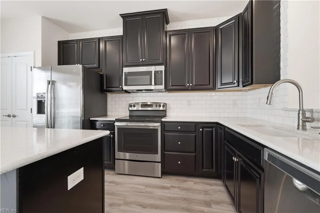 669 Mill Creek PW, CHESAPEAKE VA 23323 thumb 7