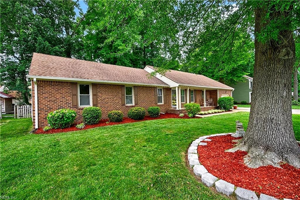 1213 Lakeford PL, CHESAPEAKE VA 23322 - Photo 4