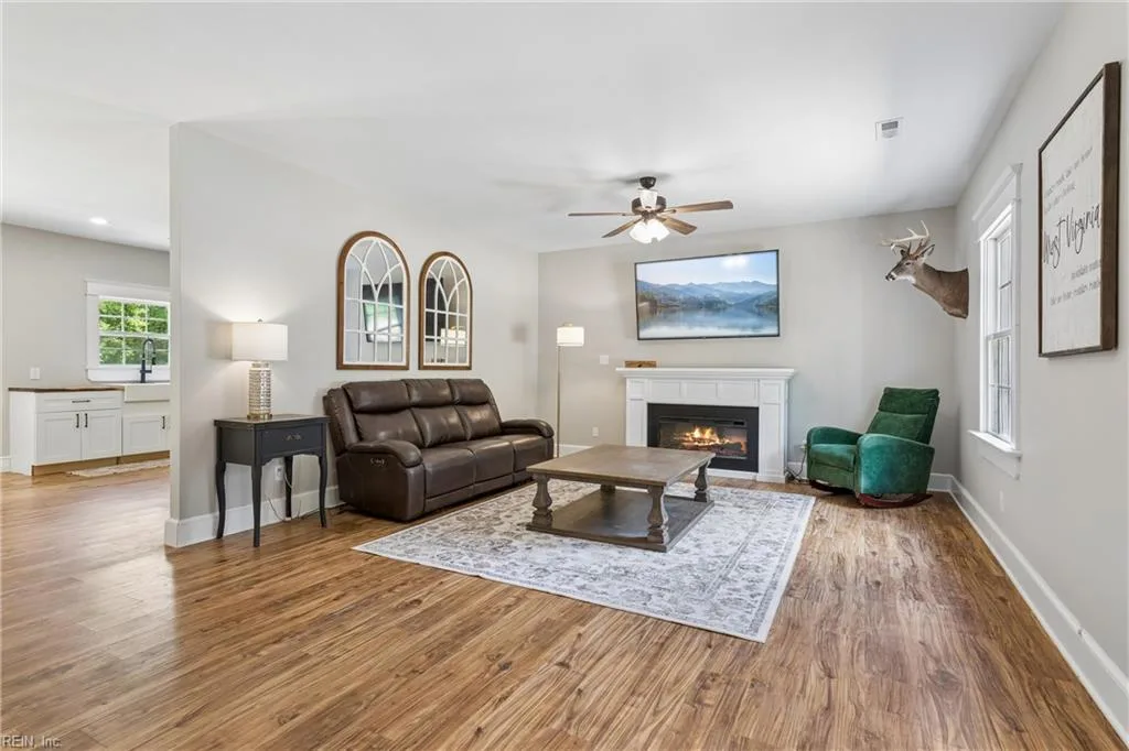16101 Diascund Shores LN, LANEXA VA 23089 - Photo 5