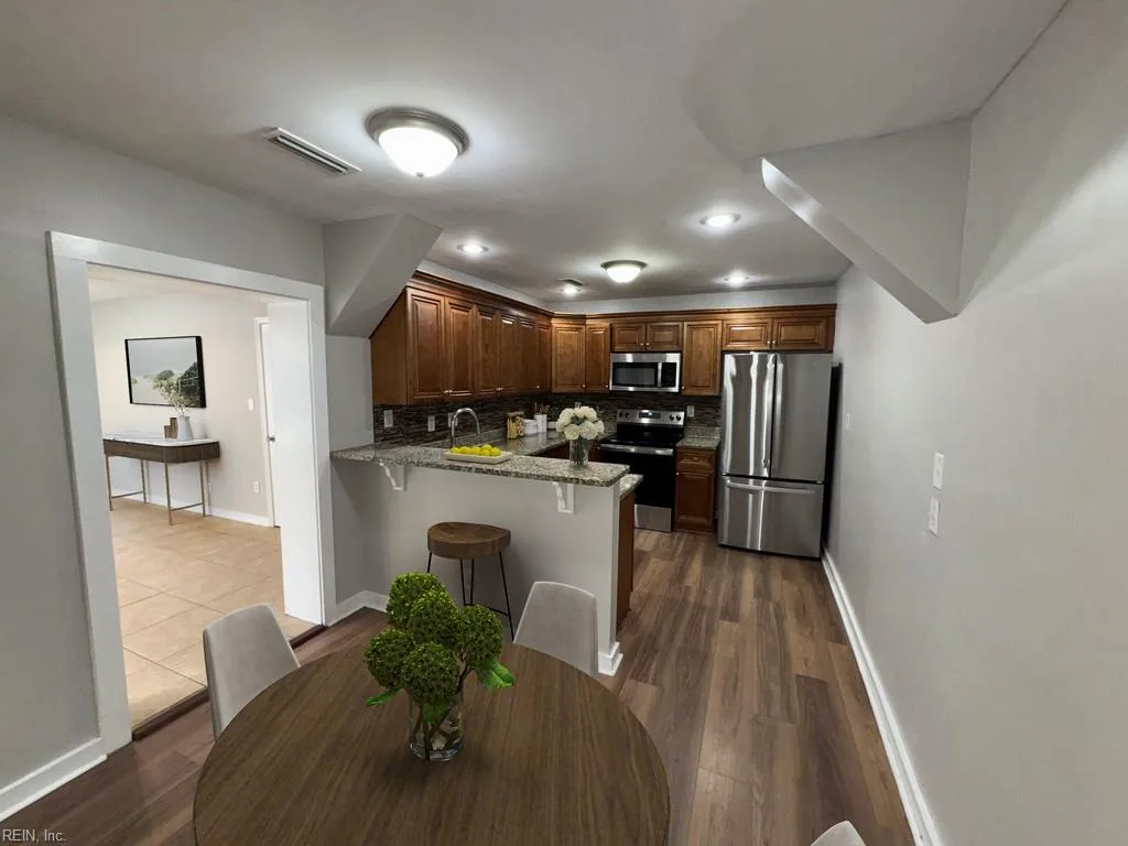 1703 Bivens ST, VIRGINIABEACH VA 23464 thumb 9
