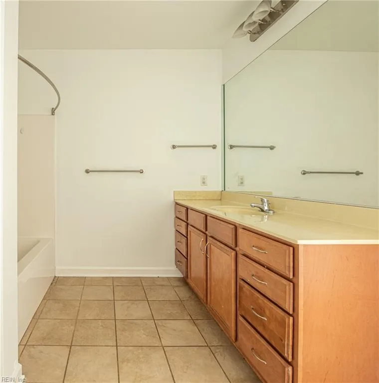 801 Poindexter ST #318, CHESAPEAKE VA 23324 thumb 11
