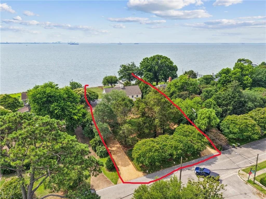 2402 Chesapeake AVE, HAMPTON VA 23661 - Photo 4