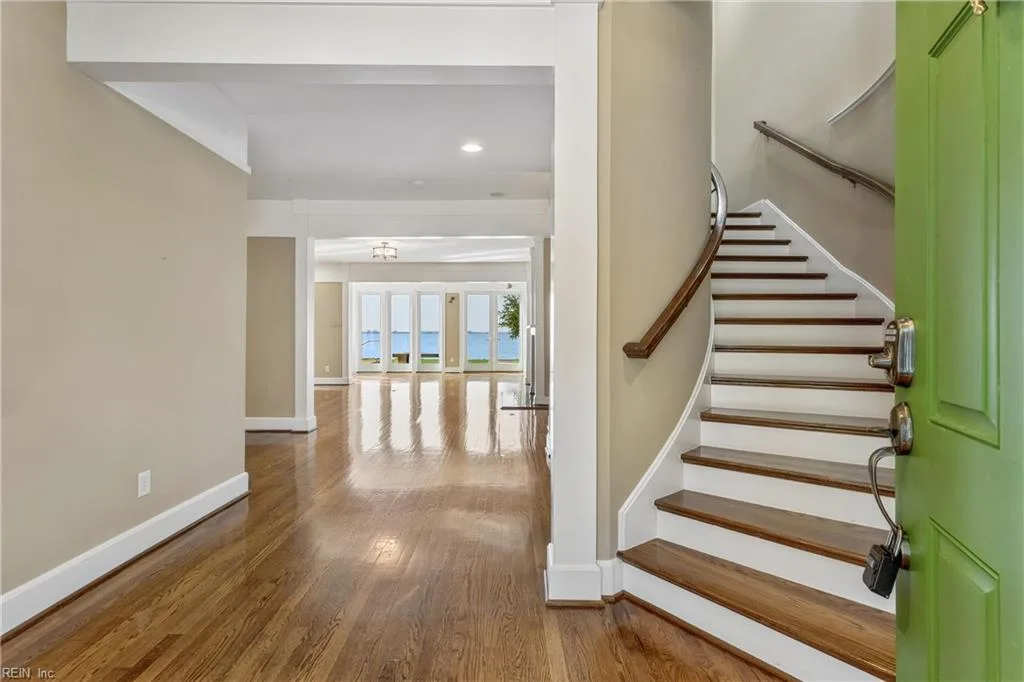 2402 Chesapeake AVE, HAMPTON VA 23661 thumb 9