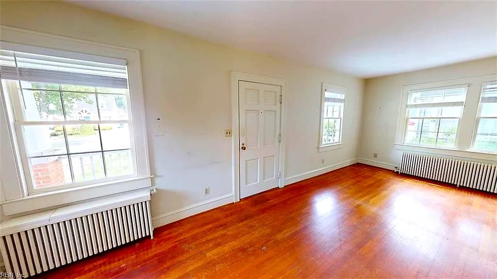 76 Raleigh RD, NEWPORT NEWS VA 23601 - Photo 3