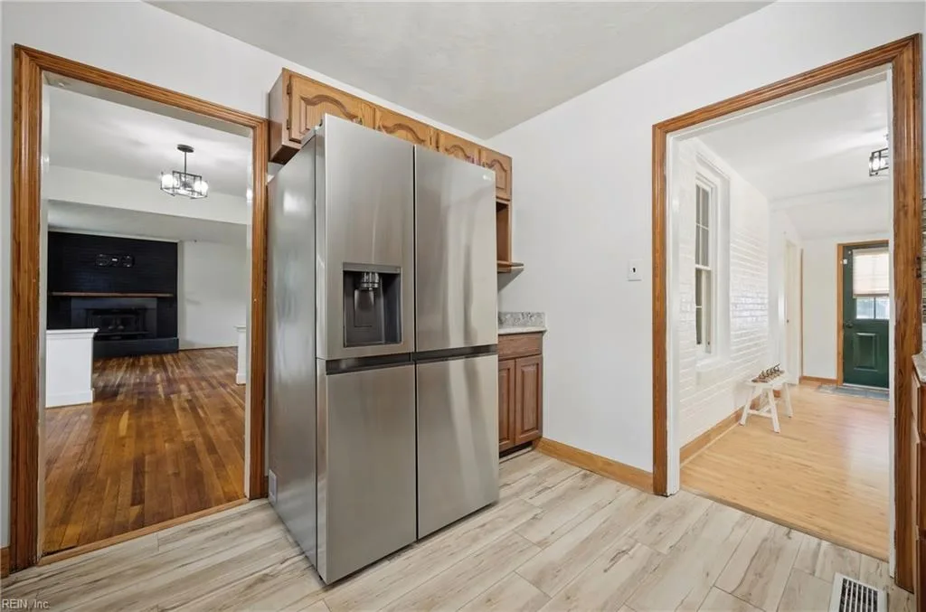 568 Yorktown RD, NEWPORT NEWS VA 23603 thumb 8