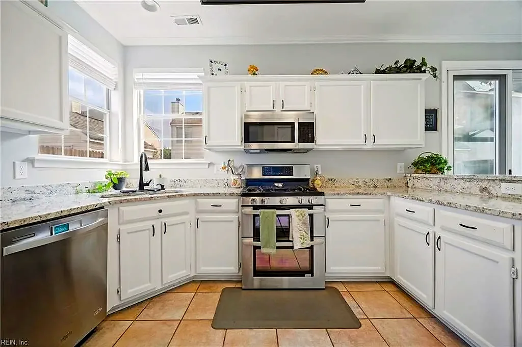 500 Landmark CT, CHESAPEAKE VA 23322 thumb 12