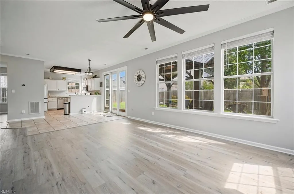 500 Landmark CT, CHESAPEAKE VA 23322 thumb 8