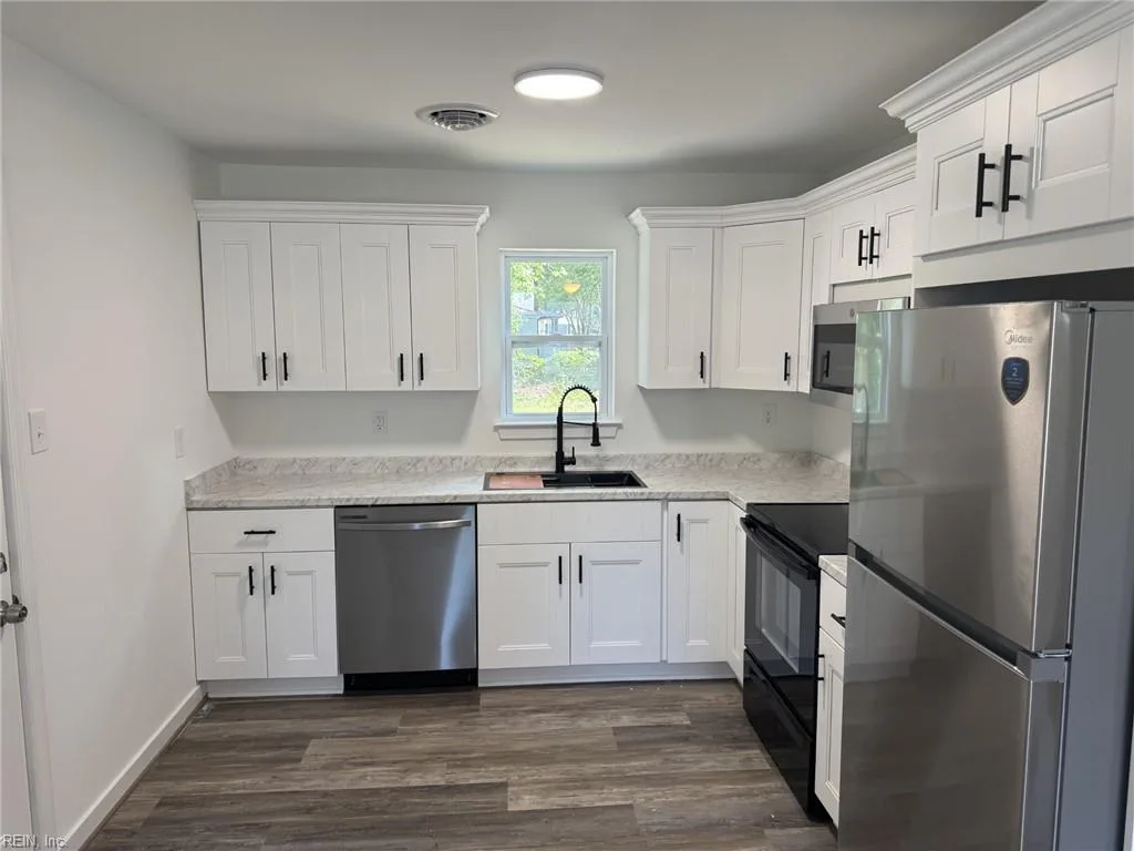 1018 Rowe ST, HAMPTON VA 23669 thumb 7