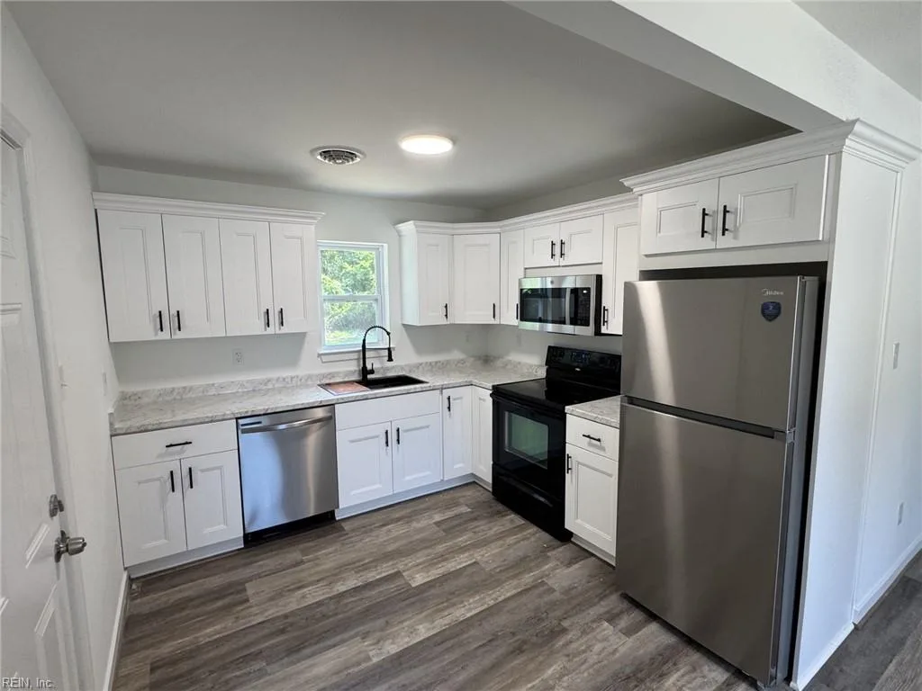 1018 Rowe ST, HAMPTON VA 23669 thumb 8
