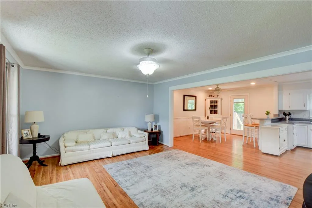 1128 Priscilla LN, CHESAPEAKE VA 23322 - Photo 4