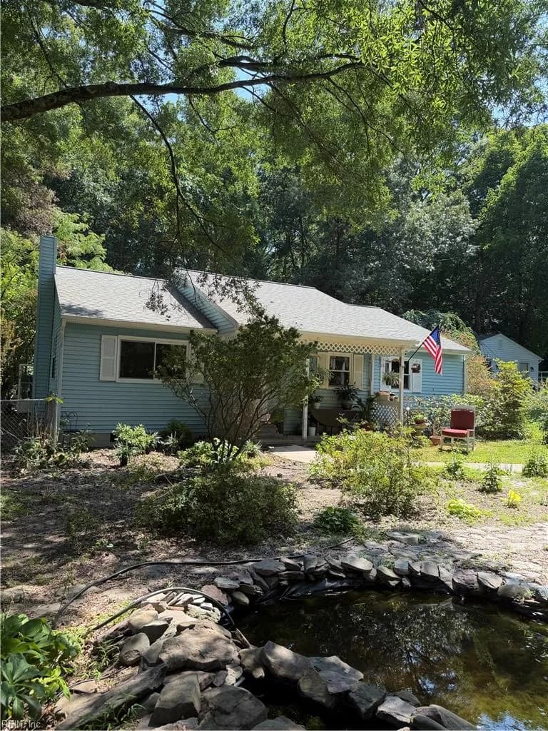 7234 Amherst LN, GLOUCESTER VA 23061 - Main photo