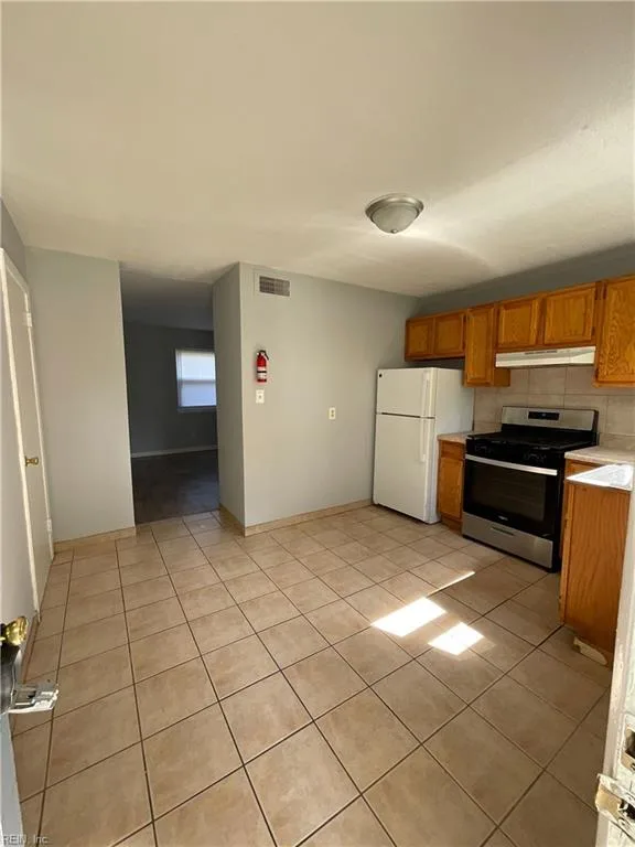 12 Pollux CIR E #1, PORTSMOUTH VA 23701 thumb 11