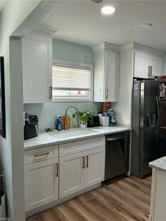 318 Deal DR, PORTSMOUTH VA 23701 thumb 6