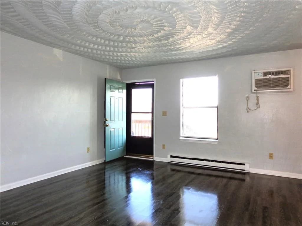 601 Rockingham ST #7, NORFOLK VA 23523 - Photo 3