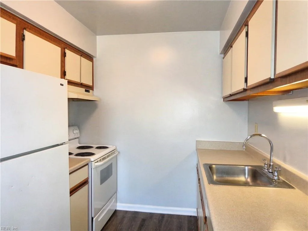 601 Rockingham ST #7, NORFOLK VA 23523 thumb 8