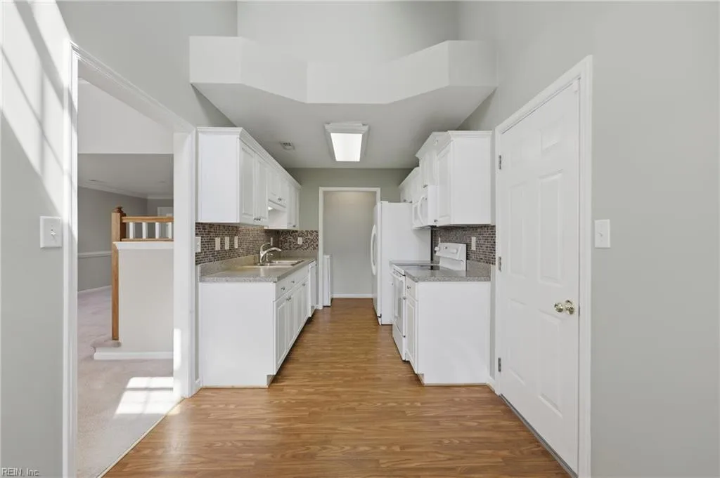 1802 Gunston DR, SUFFOLK VA 23434 thumb 11