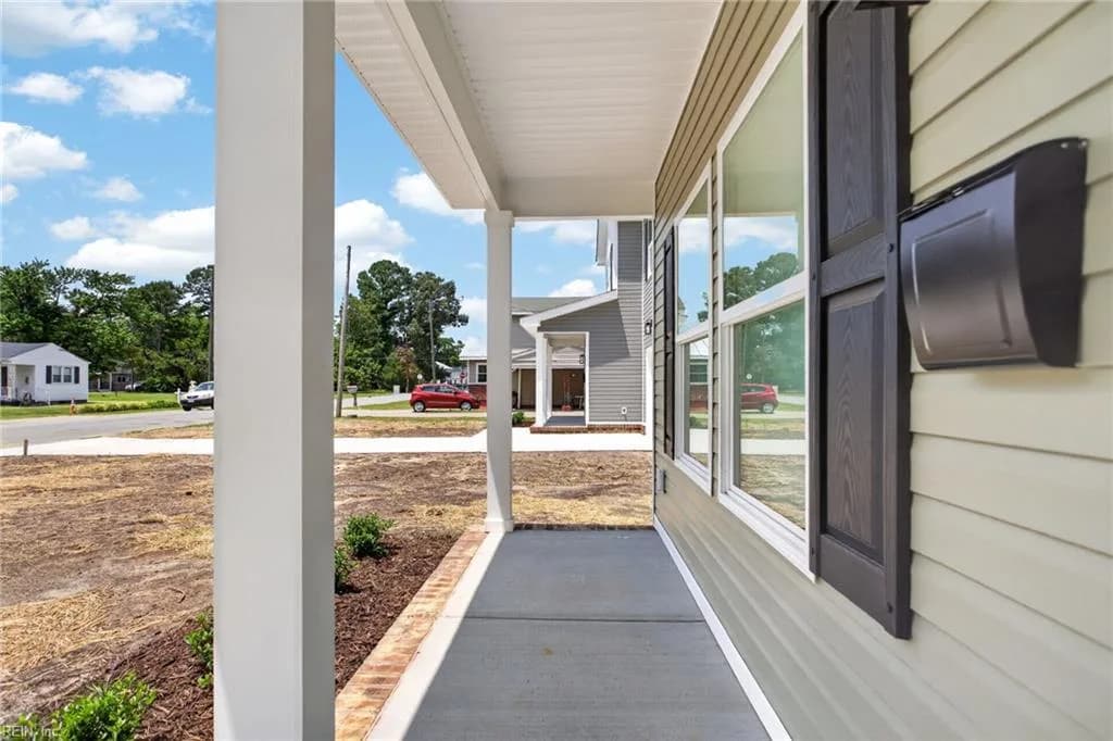 122 N Division ST, SUFFOLK VA 23434 - Photo 5
