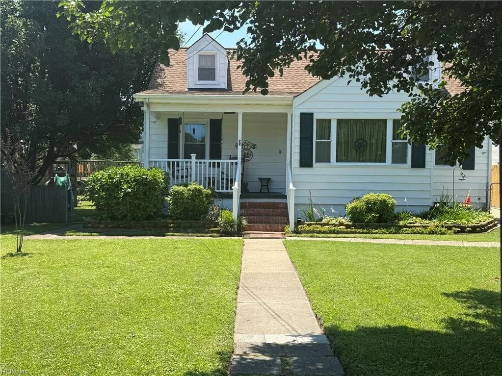 22 Plaza DR, HAMPTON VA 23669 - Photo 2