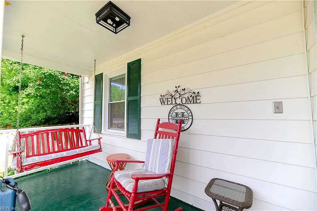 22 Plaza DR, HAMPTON VA 23669 - Photo 4