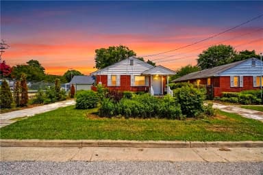 207 E Sewell AVE, HAMPTON VA 23663 thumb 1