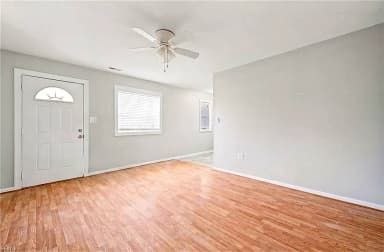 207 E Sewell AVE, HAMPTON VA 23663 thumb 7