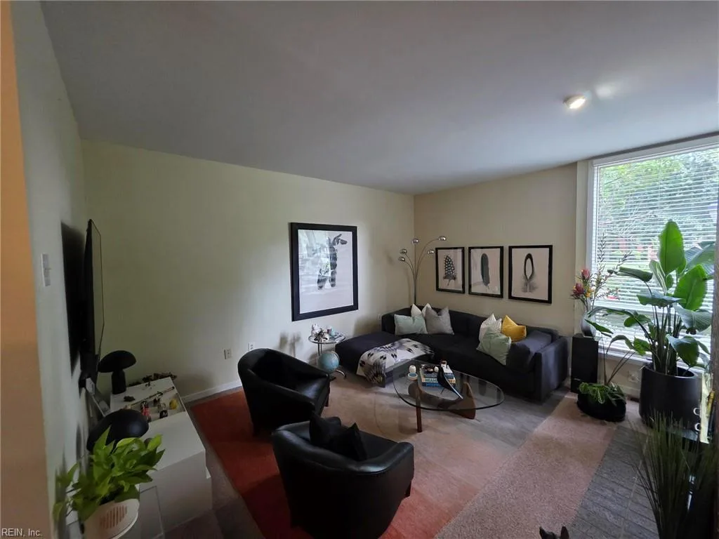 717 Botetourt GDNS, NORFOLK VA 23507 thumb 7