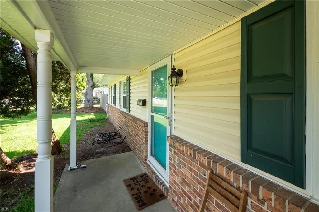 3700 Kings Point ARCH, VIRGINIABEACH VA 23452 - Photo 2