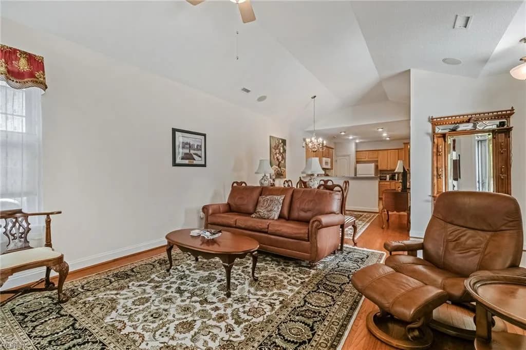 303 Garman LOOP, YORKTOWN VA 23690 thumb 6