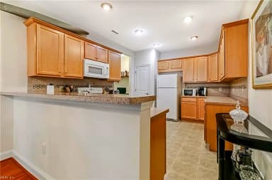 303 Garman LOOP, YORKTOWN VA 23690 thumb 9