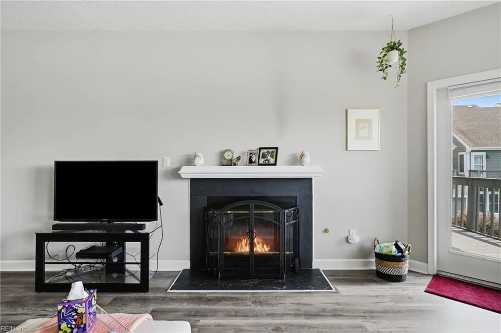 1024 Porte Harbour ARCH #201, HAMPTON VA 23664 thumb 11
