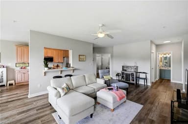 1024 Porte Harbour ARCH #201, HAMPTON VA 23664 thumb 5
