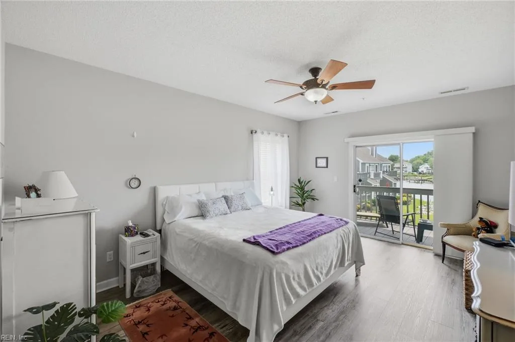 1024 Porte Harbour ARCH #201, HAMPTON VA 23664 thumb 7