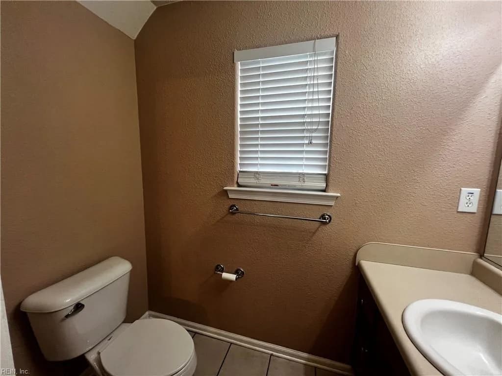 6350 Old Townpoint RD, SUFFOLK VA 23435 thumb 10