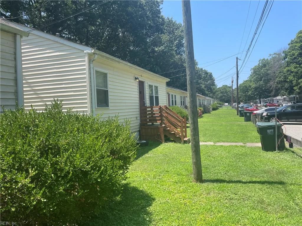 122 Christian ST #17, NEWPORTNEWS VA 23608 - Photo 3