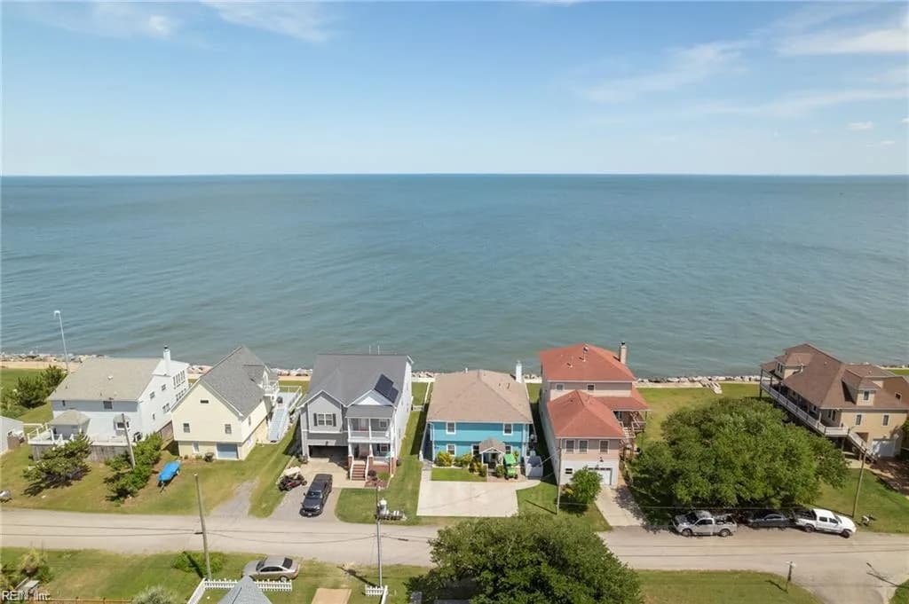 106 Lighthouse DR, HAMPTON VA 23664 - Main photo