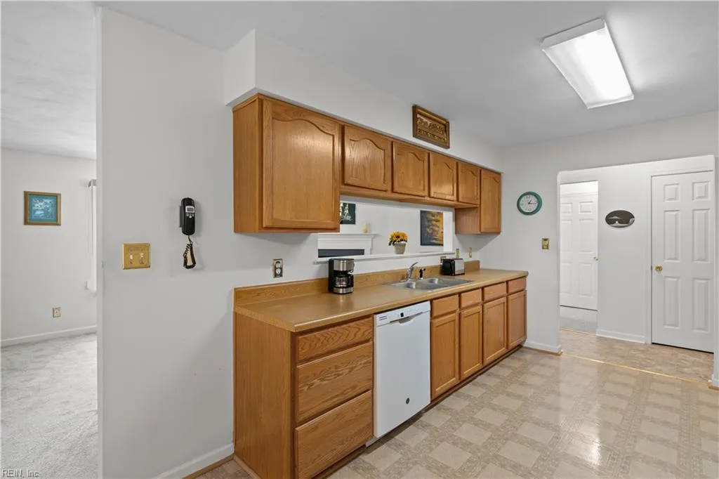 417 S Parliament DR, VIRGINIABEACH VA 23462 thumb 12