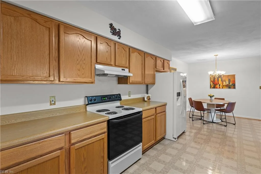 417 S Parliament DR, VIRGINIABEACH VA 23462 thumb 9