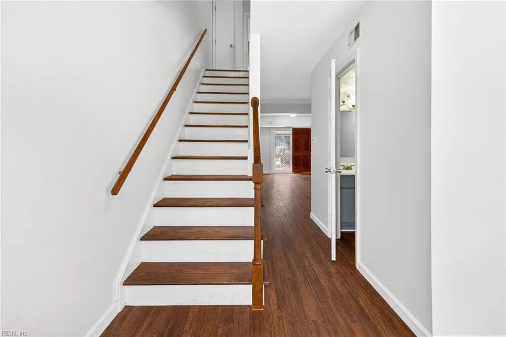 395 Francisco WAY, NEWPORTNEWS VA 23601 - Photo 4